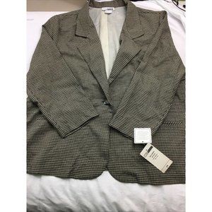 C.M.SHAPES Women jacket 2X bust 48 length 30